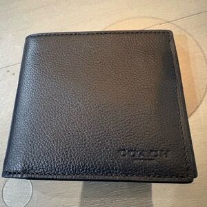 Men’s COACH bifold wallet